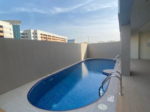 Royal Qatar Hotel, Pool