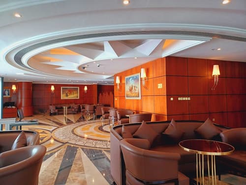 Royal Qatar Hotel, Lobby sitting area