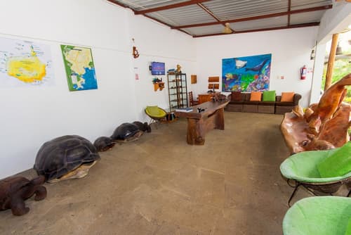 Twin Hotel Galapagos, Lobby lounge