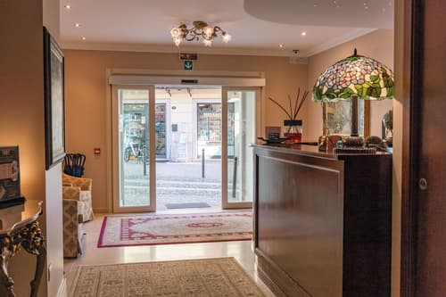 Hotel Rosa, Reception