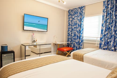 Oceanside Hotel and Suites, Room