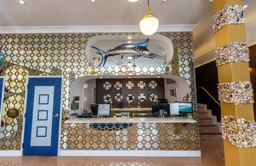 Oceanside Hotel and Suites, Reception