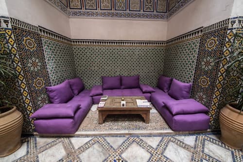 Dar Attajalli, Lobby