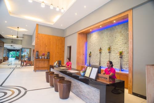 Villas Residence By Weekender Resort, Reception