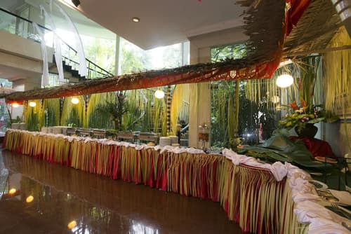 Parigata Resort & Spa, Interior entrance