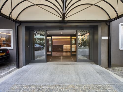 Hotel Como, Interior entrance