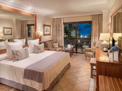 GF Gran Costa Adeje, Room