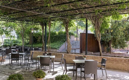 Parador de Granada, Bar (on property)