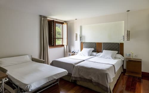 Parador de Granada, Room