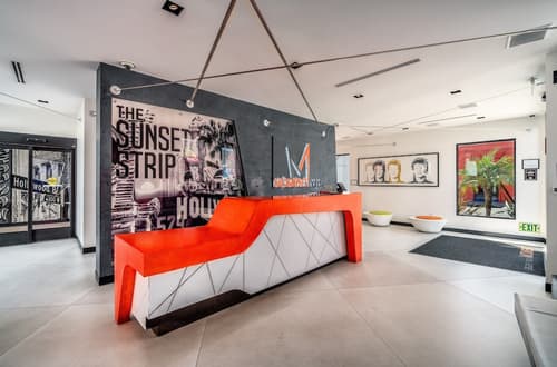 The Moment Hotel, Reception