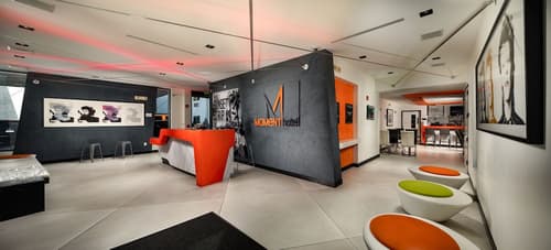 The Moment Hotel, Lobby