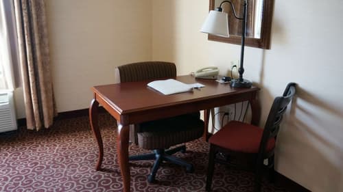 Hampton Inn & Suites Kingman, Room