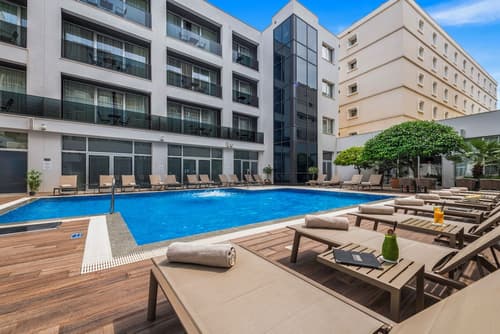 Hotel Lero, Primary image