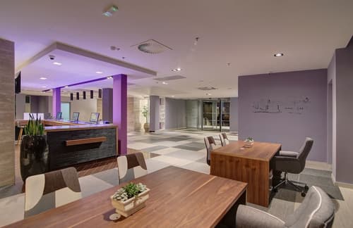 Hotel Lero, Concierge desk