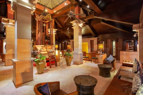 Seaview Patong Hotel, Lobby sitting area