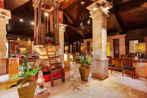 Seaview Patong Hotel, Lobby sitting area