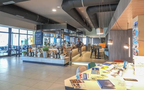 Pharos Hvar Bayhill Hotel, Food and drink