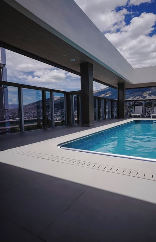 Le Parc Hotel, Beyond Stars, Outdoor pool