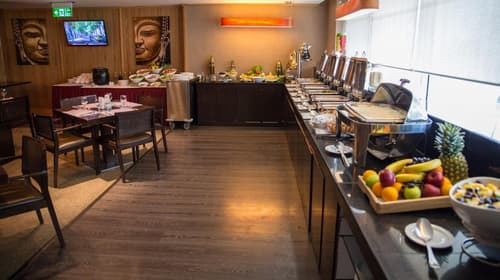 Saffron Boutique Hotel, Restaurant