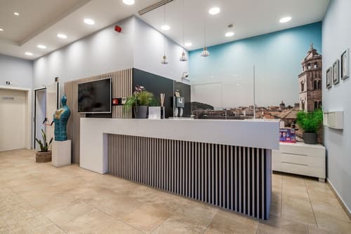 Berkeley Hotel, Lobby