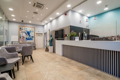 Berkeley Hotel, Reception