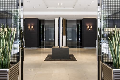 Hotel Brighton City Osaka Kitahama, Interior entrance