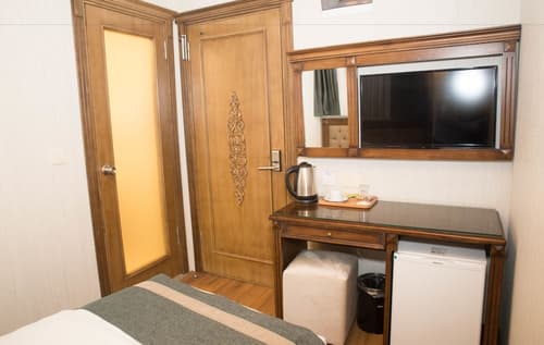 Ahmet Efendi Konagi, Room