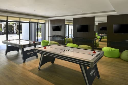 Seda Lio, Game room