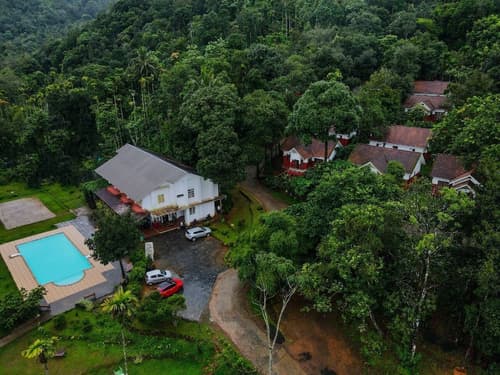 Vythiri Holiday Resorts, Front of property