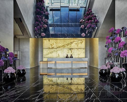 Four Seasons Hotel Philadelphia at Comcast Center, Check-in/check-out kiosk