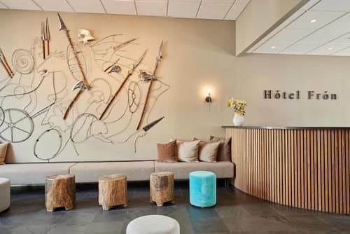 Hotel Fron, Lobby