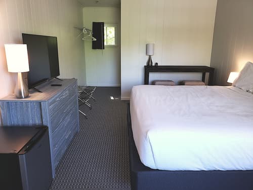 Anchorage Motel, Room