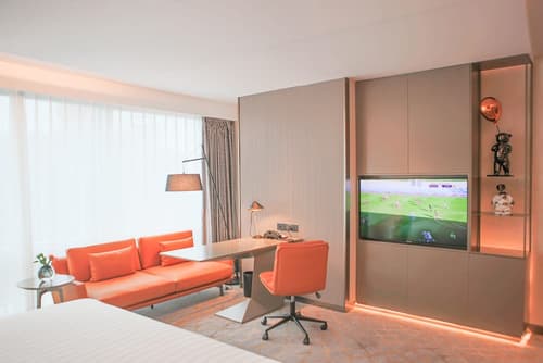 Pullman Shanghai Central-in XinTianDi & Yu Garden Area, Room