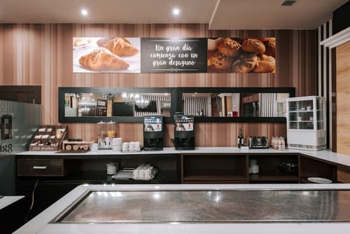 Zenit Aparthotel Hall88, Breakfast area