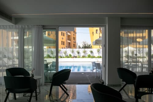 Best Western Plus Larco Hotel, Lobby lounge