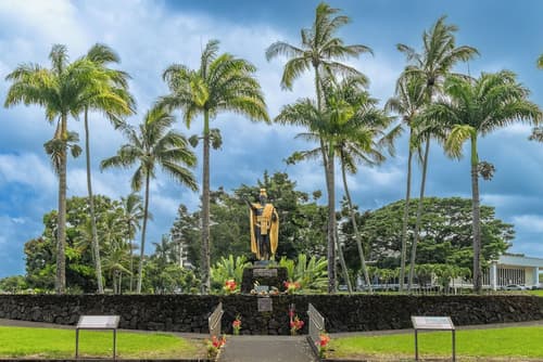 Volcano Forest Inn, Hiking