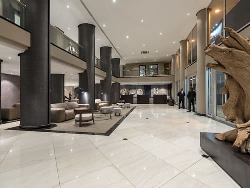 Hotel Avenida, Lobby lounge