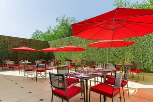 Diplomatic Hotel, Terrace/patio