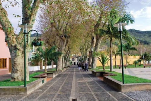 Hotel White Waters, Property grounds