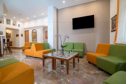 Hotel Tourist, Lobby