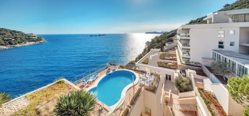 Hotel More, Primary image