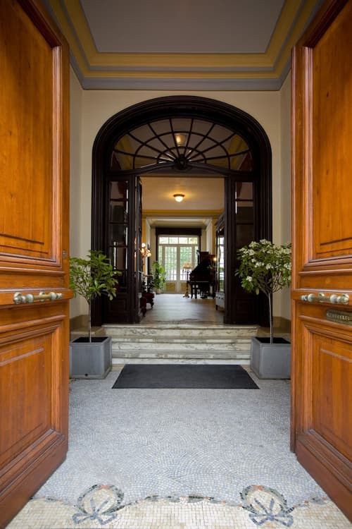 Charme Hotel Hancelot, Interior entrance