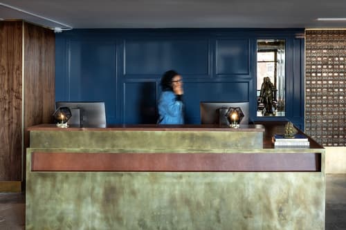 The Revolution Hotel, Reception