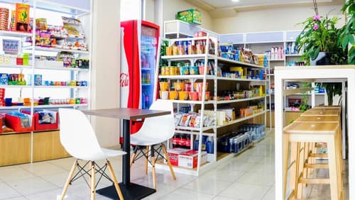 Hostal Golden Alcalá, Gift shop