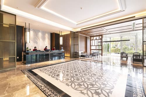Ramada Plaza by Wyndham Chao Fah, Lobby