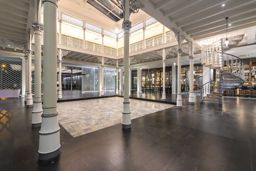 Ramada Plaza by Wyndham Chao Fah, Interior entrance