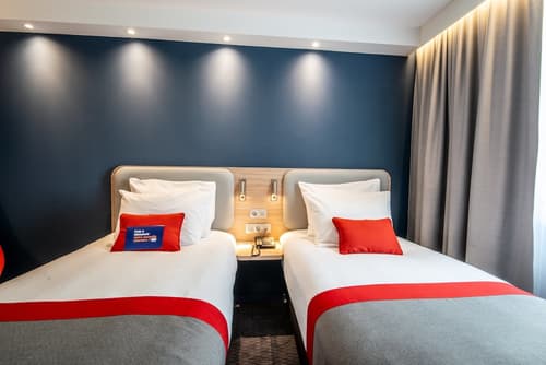 Holiday Inn Express Bordeaux - Lormont by IHG, Room