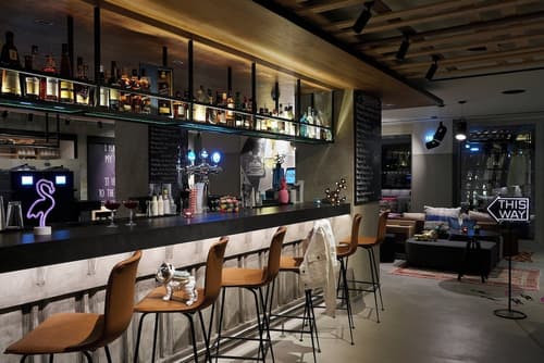 Moxy Patra Marina, Lobby