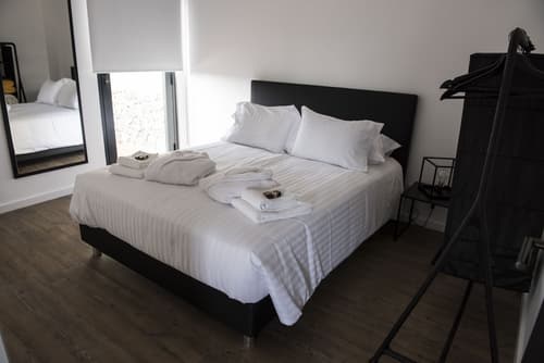 Volcanic Charming House, Room