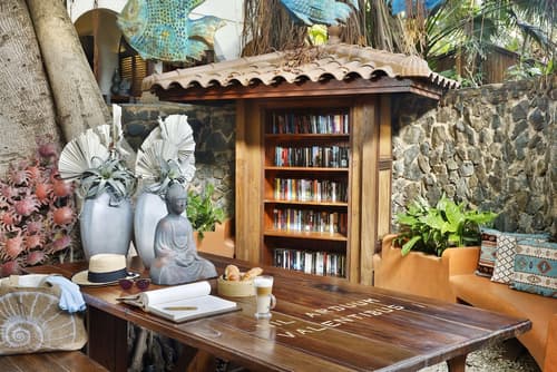 Baoase Luxury Resort, Concierge desk